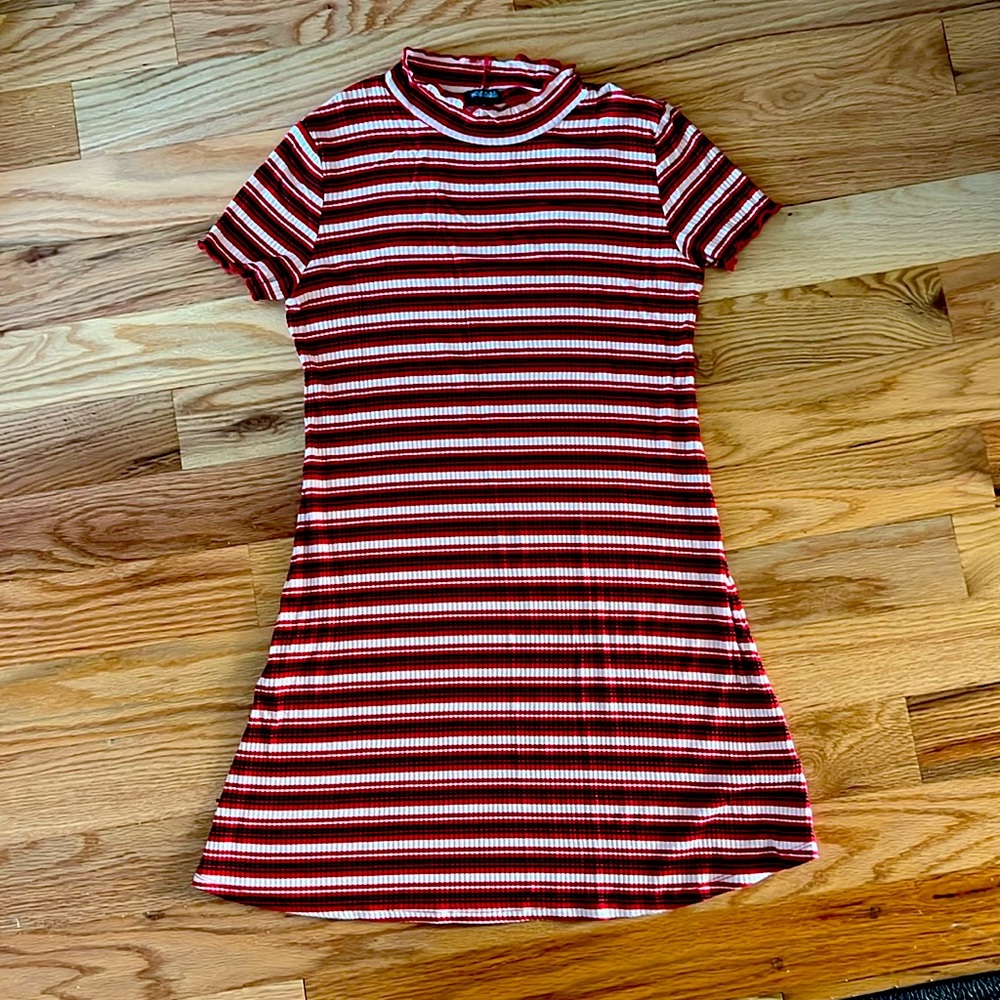3/$20 90’s / Y2K striped mini dress sz XS